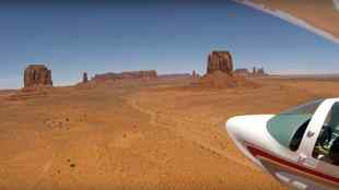 Survol de Monument Valley en avion