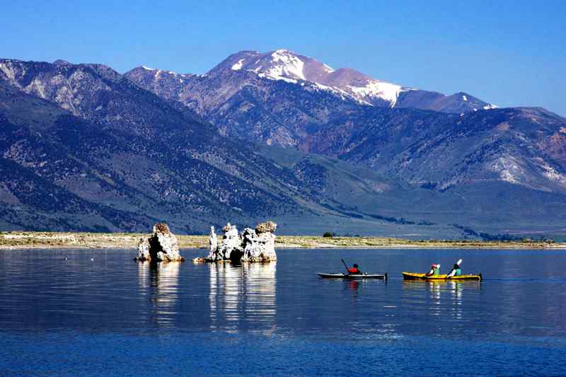 Kayak Mono Lake