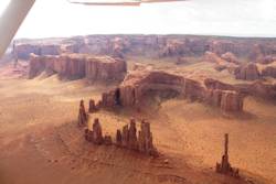 Survol de Monument Valley en avion
