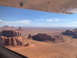 Survol de Monument Valley en avion