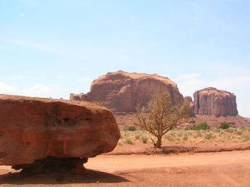 Rocher Monument Valley