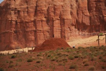 Hogan Monument Valley