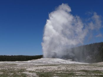 Old Faithful éruption