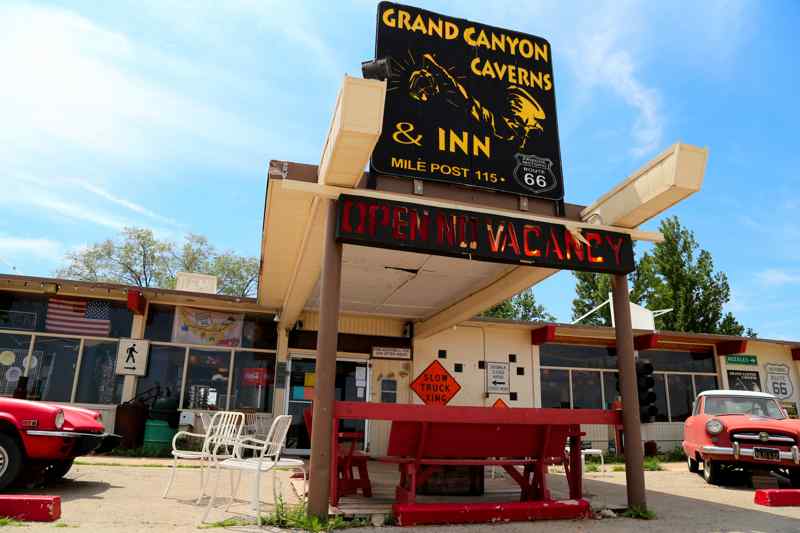 Grand Canyon Caverns inn