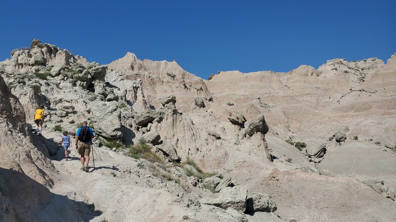 Badlands National Saddle pass Trail