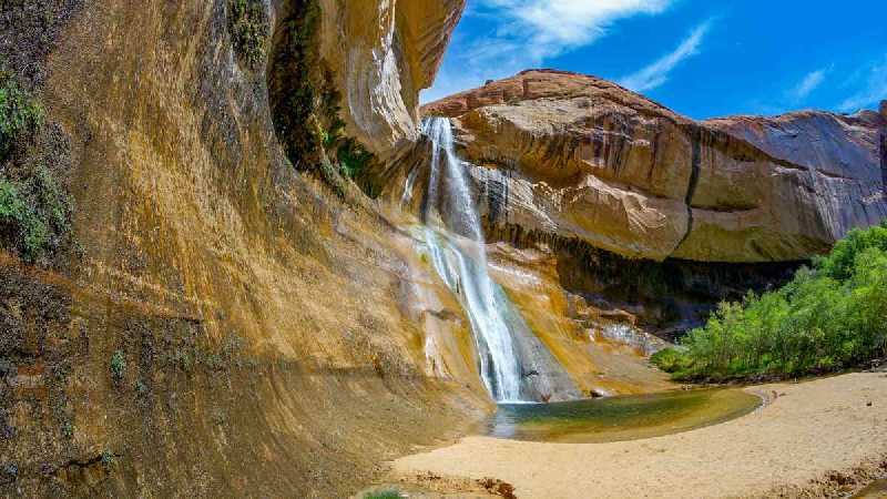 Calf Creek Falls