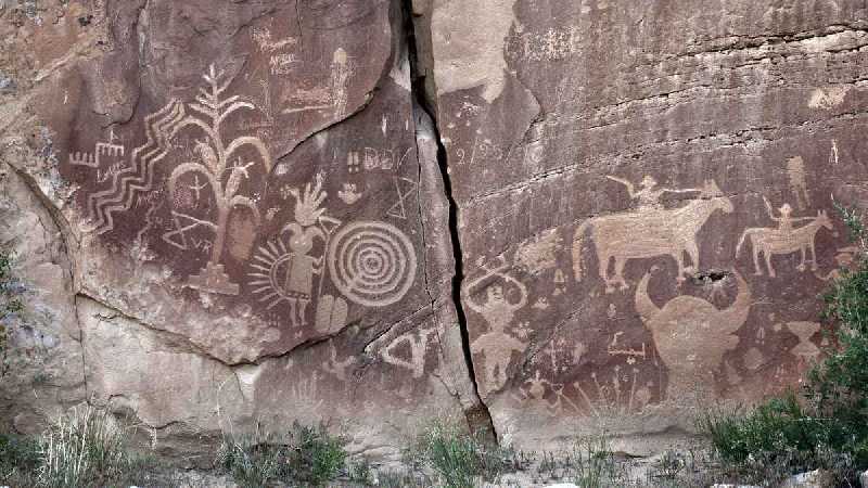 Crow Canyon Petroglyphs