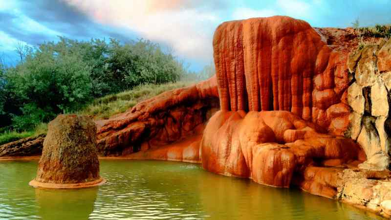 Mystic Hot Springs