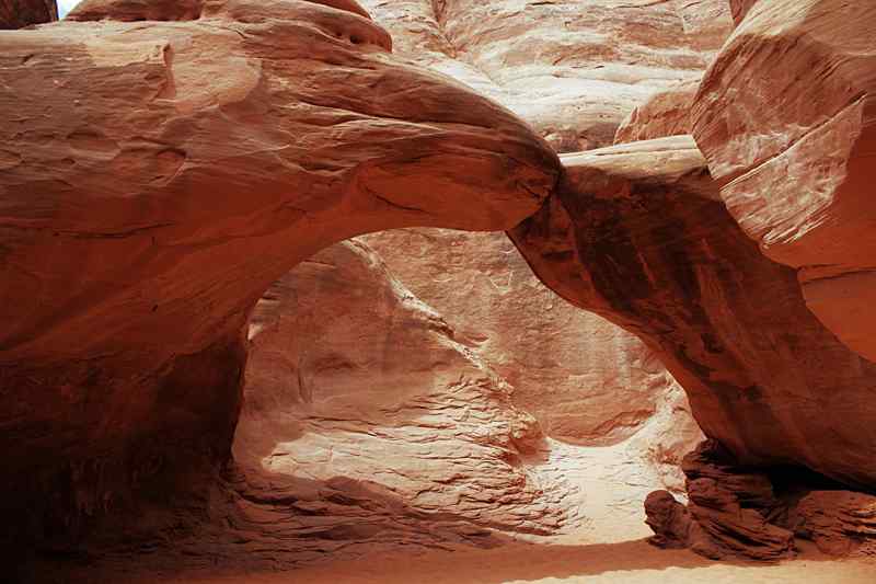 Sand Dune Arch