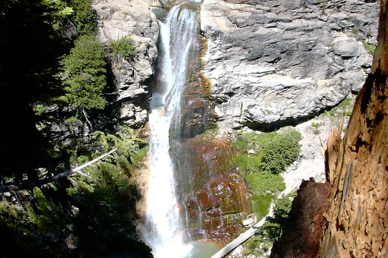 Mill Creek Falls trail