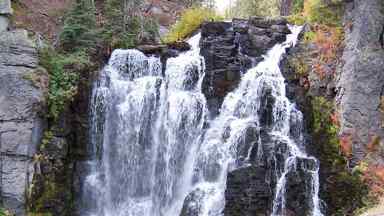Kings Creek Falls trail