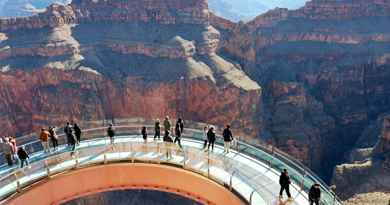 VIP at the Rim Grand Canyon Helicopter Tour