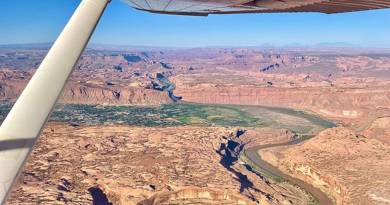 Vol en hélicoptère dans l'arrière-pays des Arches 