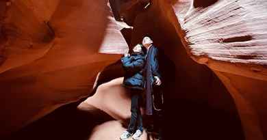 Upper & Lower Antelope Canyon 