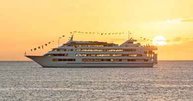 Star of Honolulu Sunset Dinner Cruise