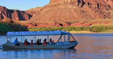 Jet boat coucher du soleil sur le Colorado avec dîner