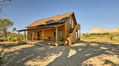 Cozy Henrieville Cabin