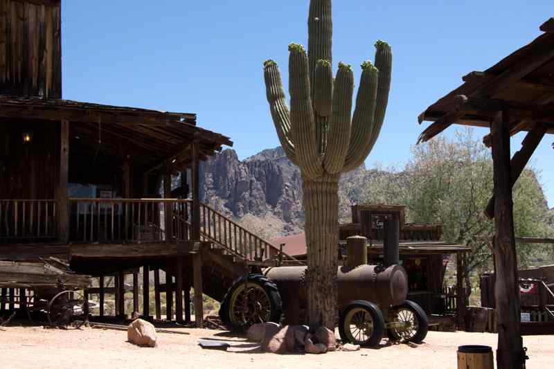 Goldfield ghost town 